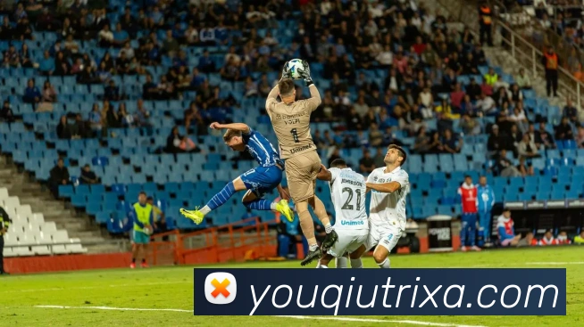 杨瀚森在垃圾时间出场2分29秒未得分却送出一个2加1精彩表现